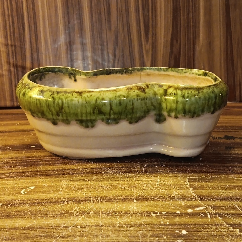 Vintage mcm farmhouse pink green glazed pottery planter 7"